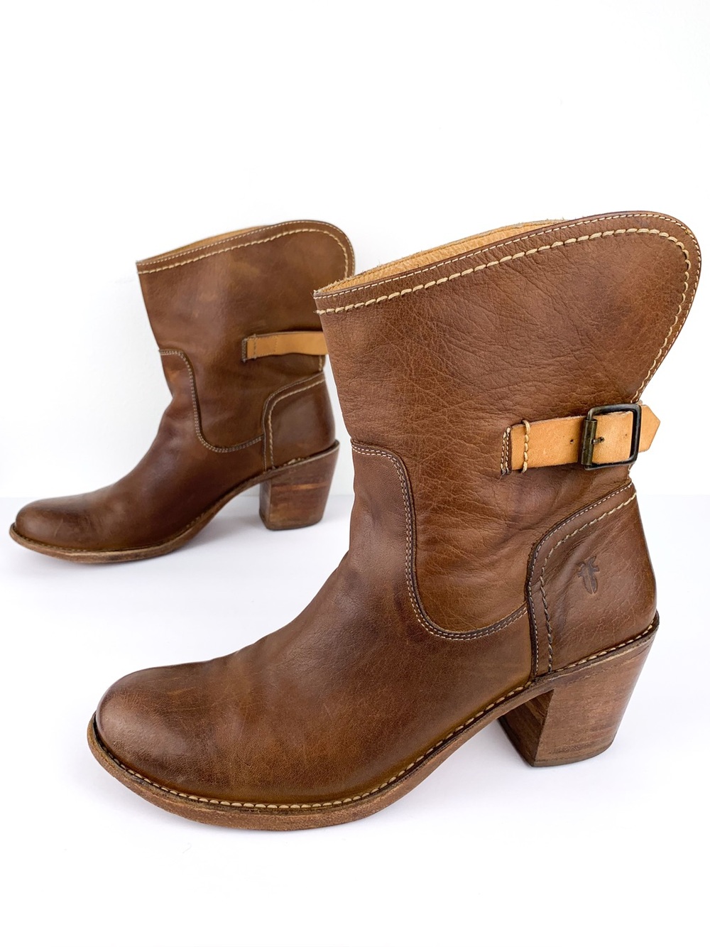 Frye Carmen Shortie brown leather buckle heeled boots women's size 10